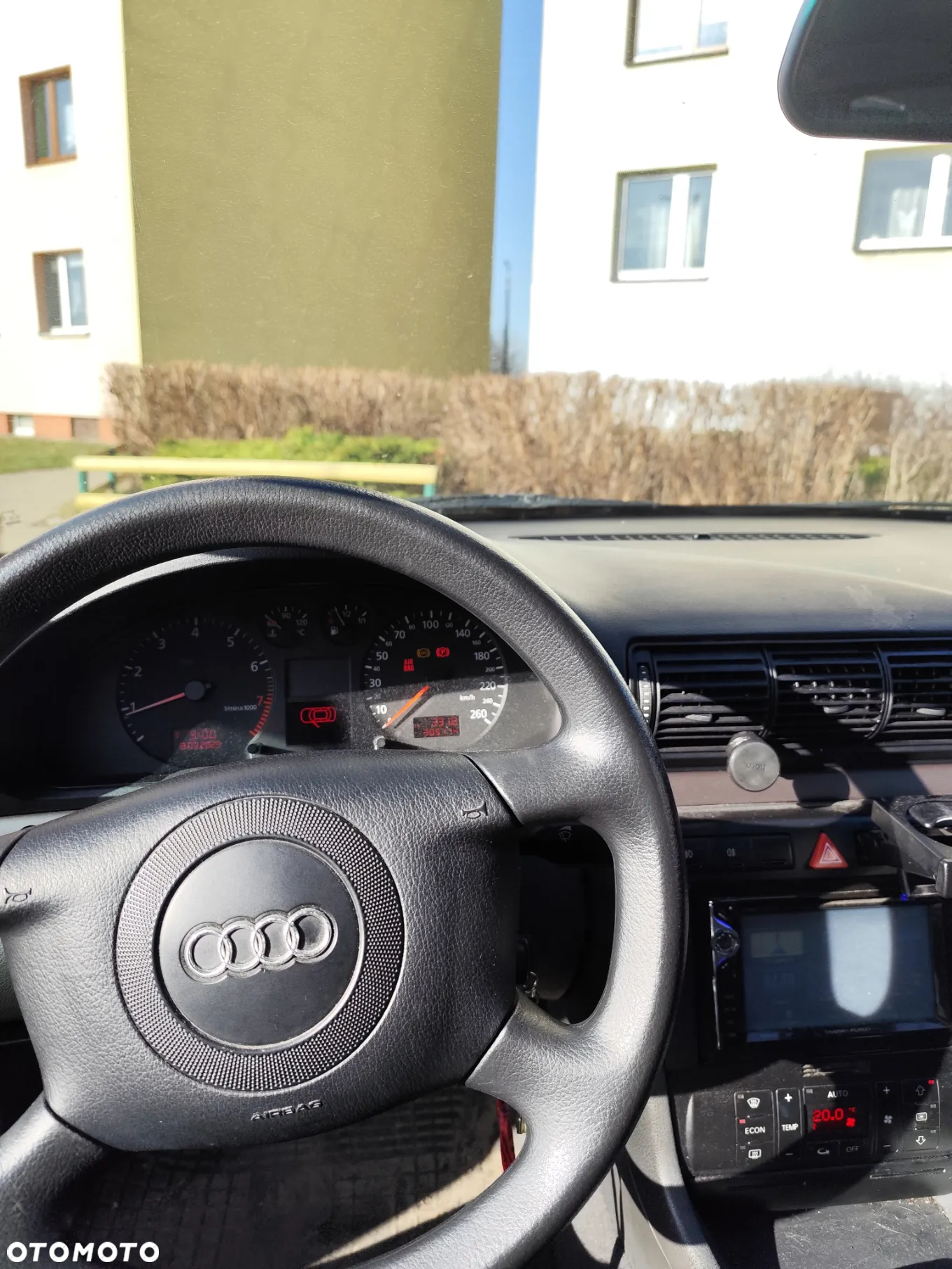 Audi A4 Avant 1.8 - 7