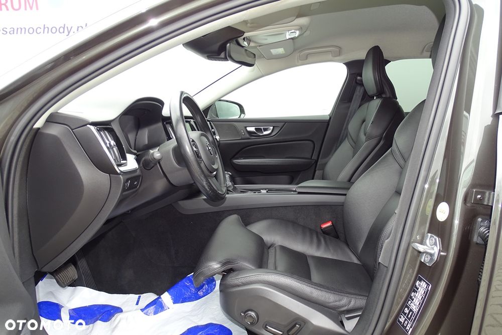 Volvo V60 D4 Inscription - 18
