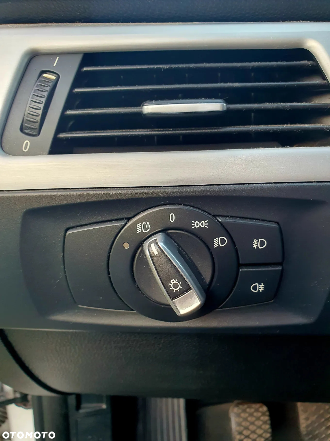 BMW Seria 3 318i - 28