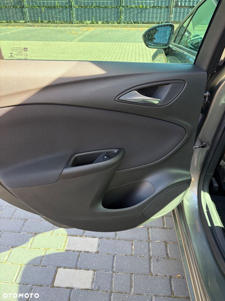 Opel Astra 1.6 CDTI Enjoy - 13