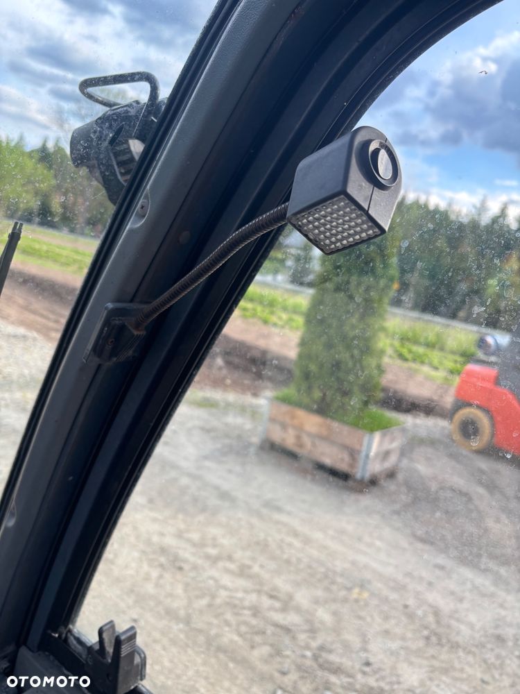 Toyota 8FGF25 diesel triplex KABINA 2022r 58500netto 4 sekcje - 8