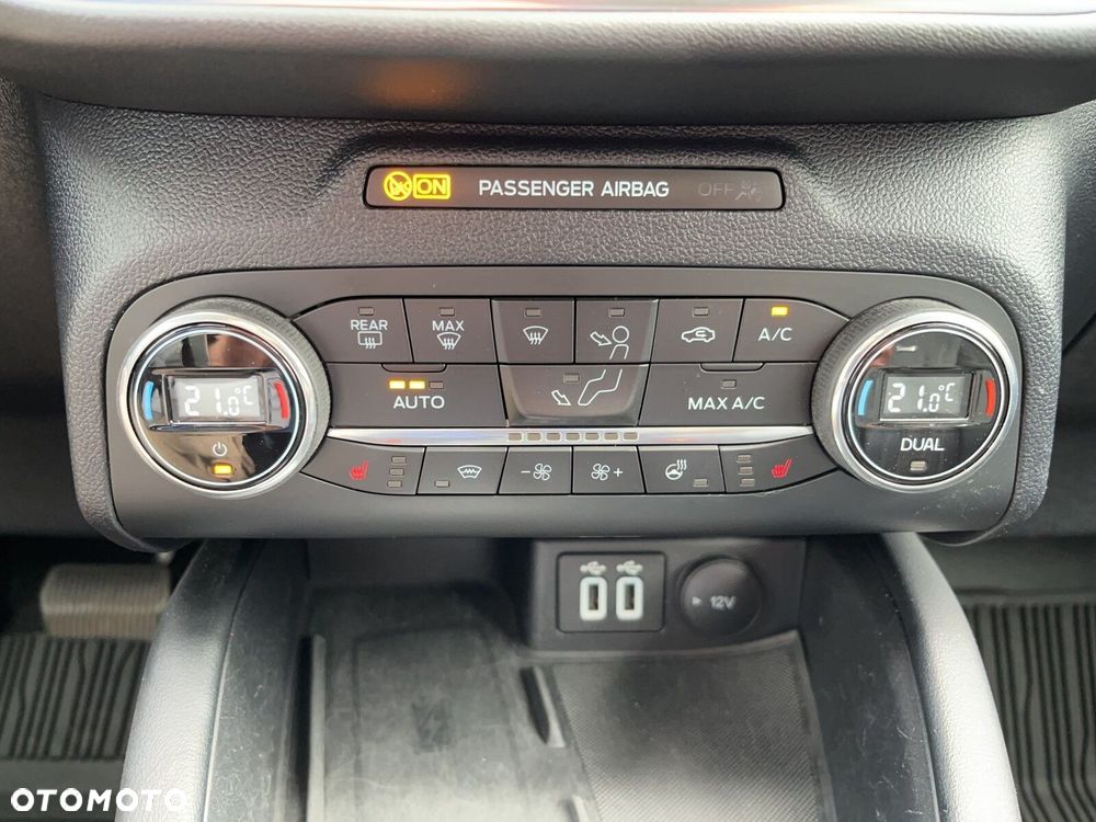 Ford Kuga - 33