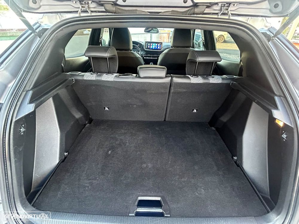 Peugeot 2008 - 51