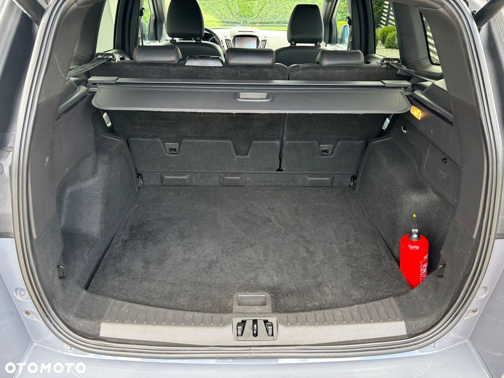 Ford Kuga 1.5 EcoBoost FWD ST-Line - 35