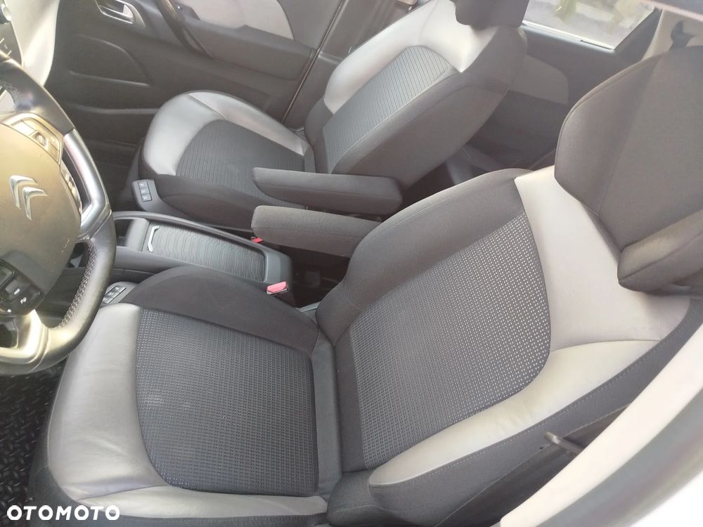 Citroën C4 Picasso - 12