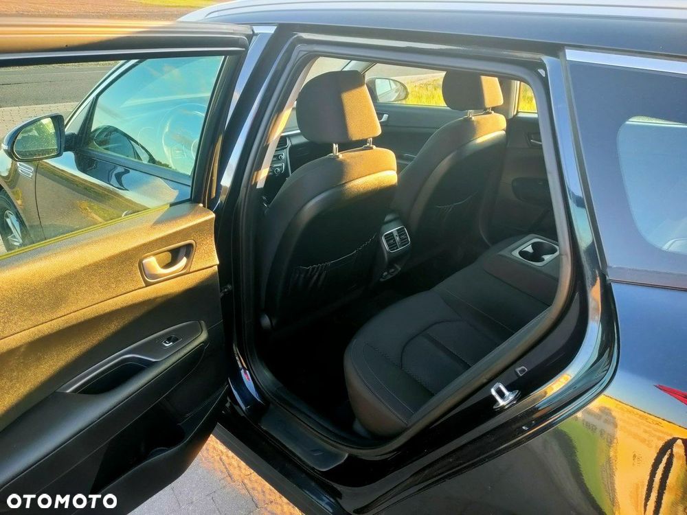 Kia Optima - 11