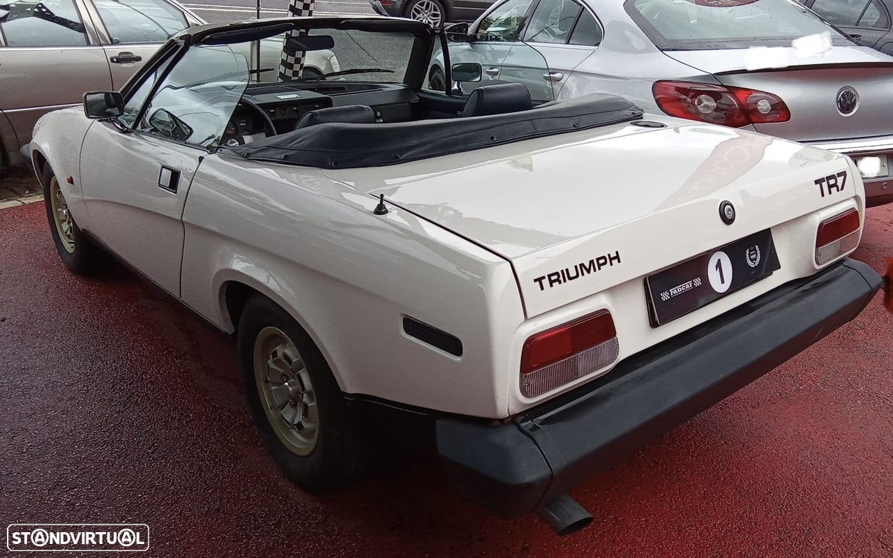 Triumph TR7 - 8