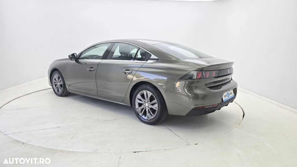 Peugeot 508 - 8