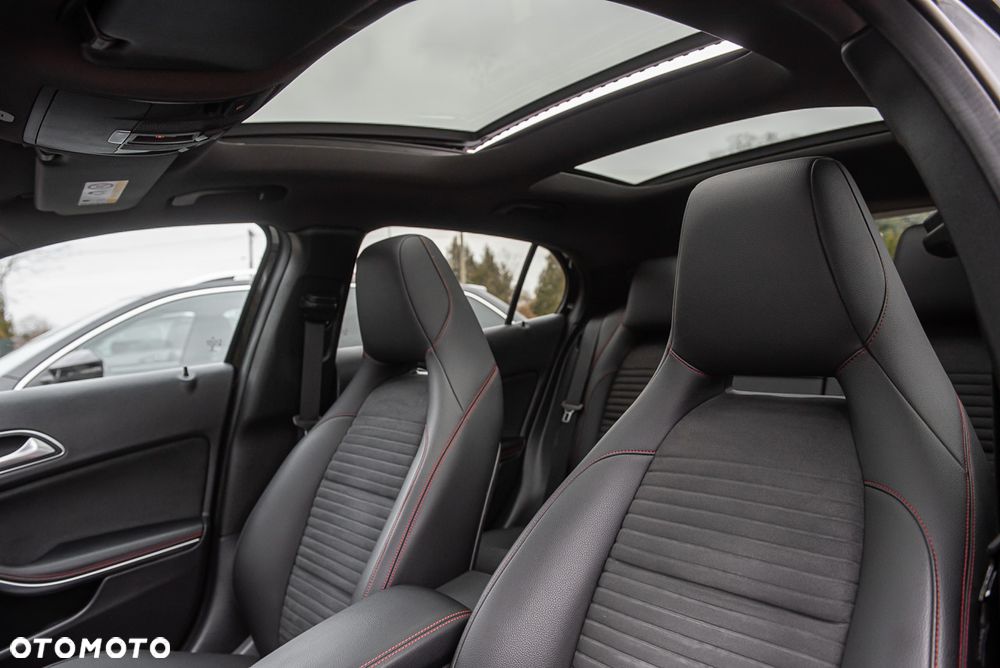 Mercedes-Benz GLA 250 4Matic 7G-DCT AMG Line - 19