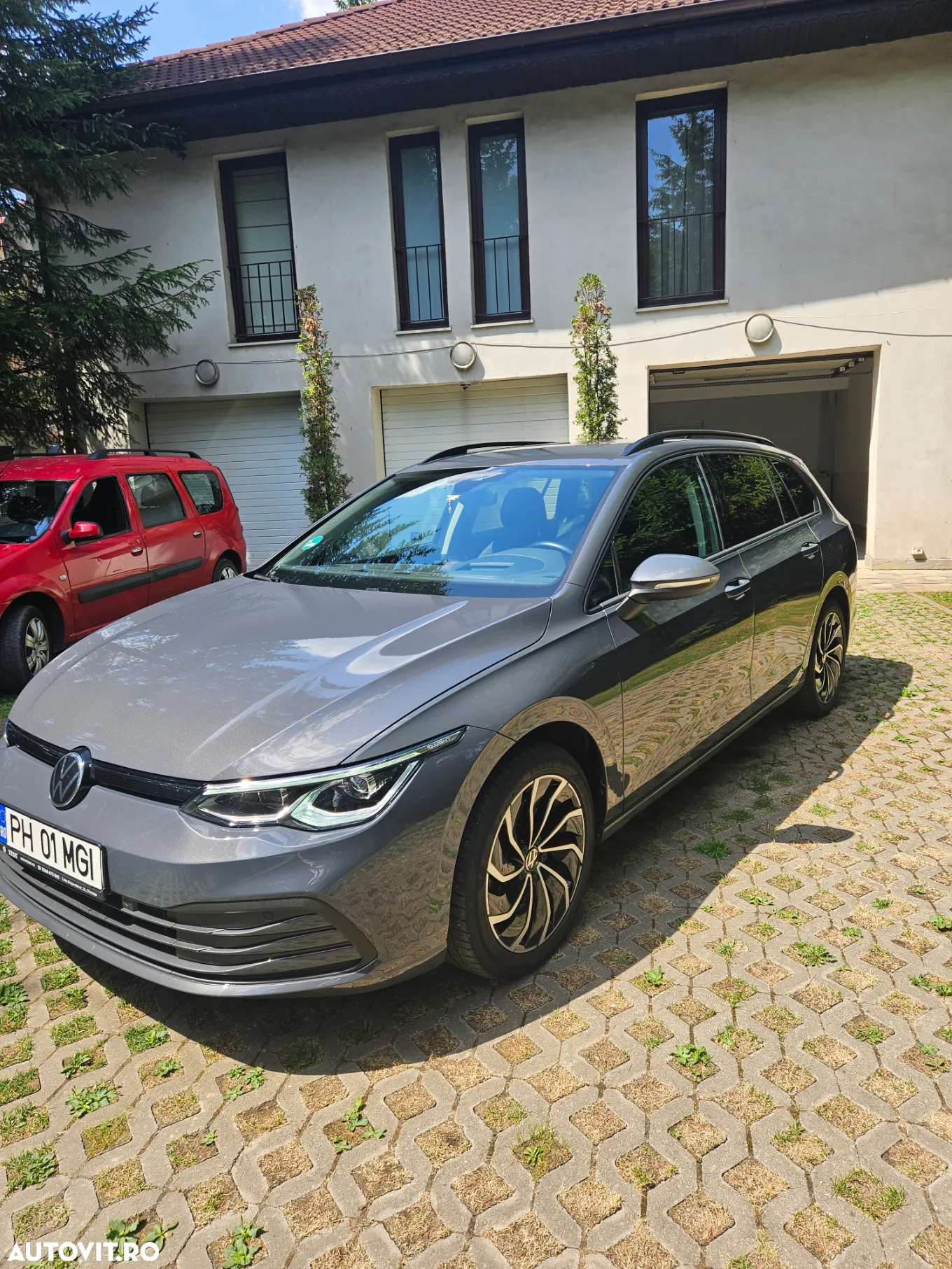 Volkswagen Golf Variant 2.0 TDI 116CP Life - 4