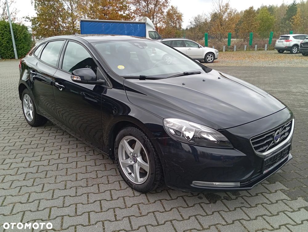 Volvo V40 D2 Momentum - 3