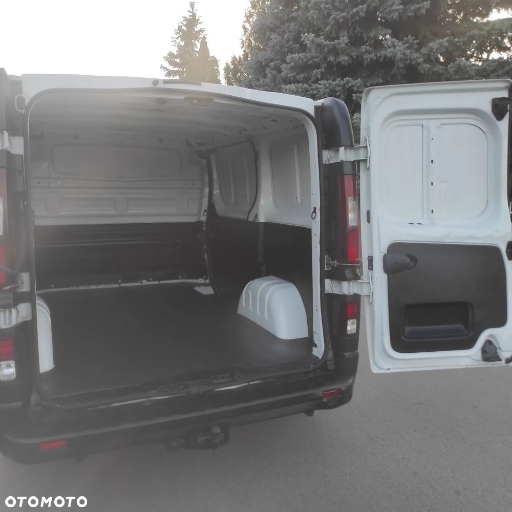 Renault Trafic - 16