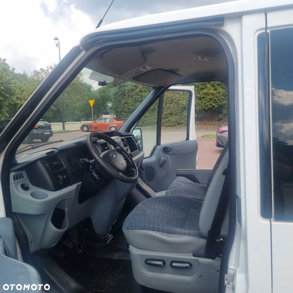 Ford Transit - 6