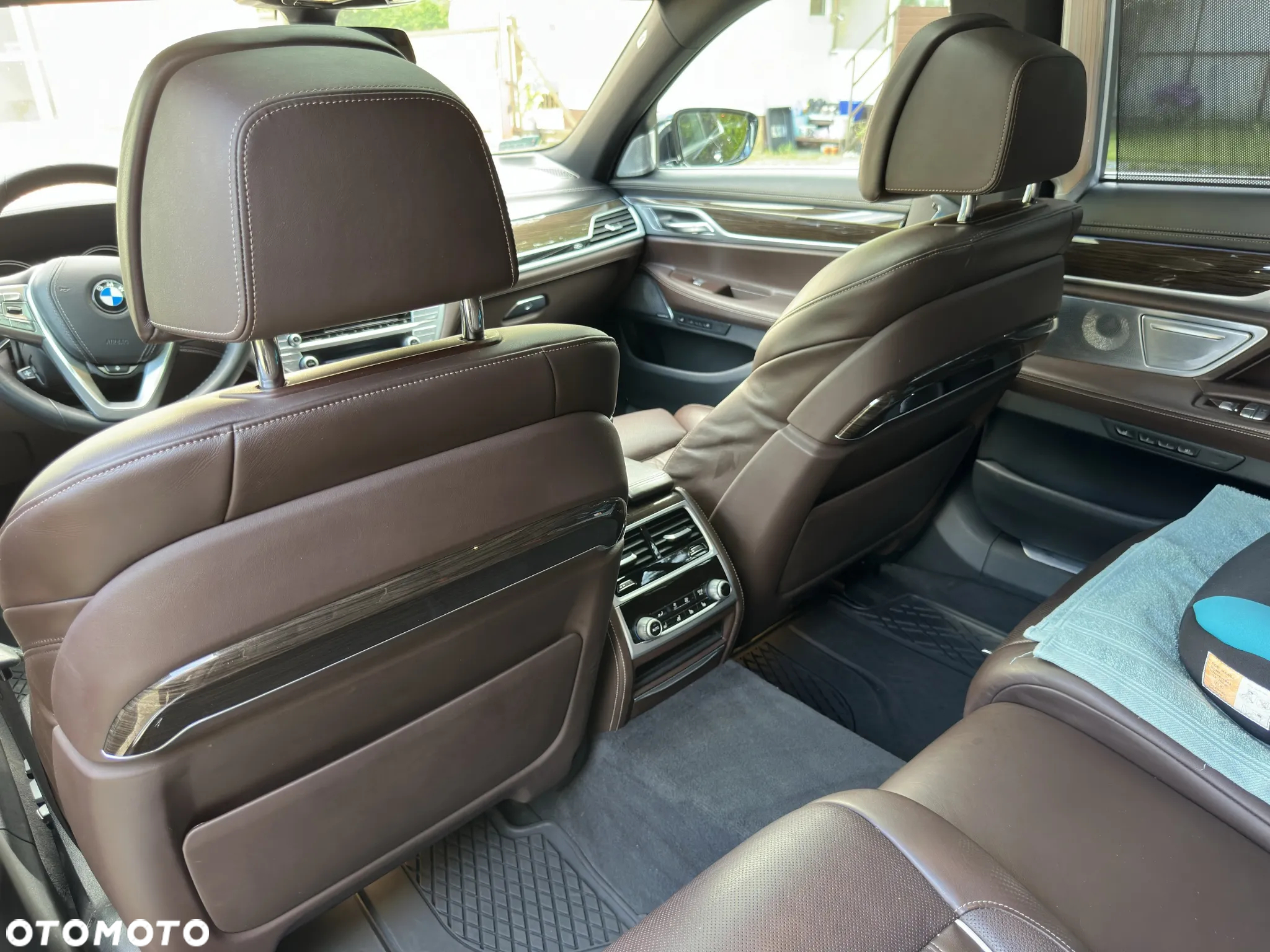 BMW Seria 7 740Le xDrive iPerformance - 27