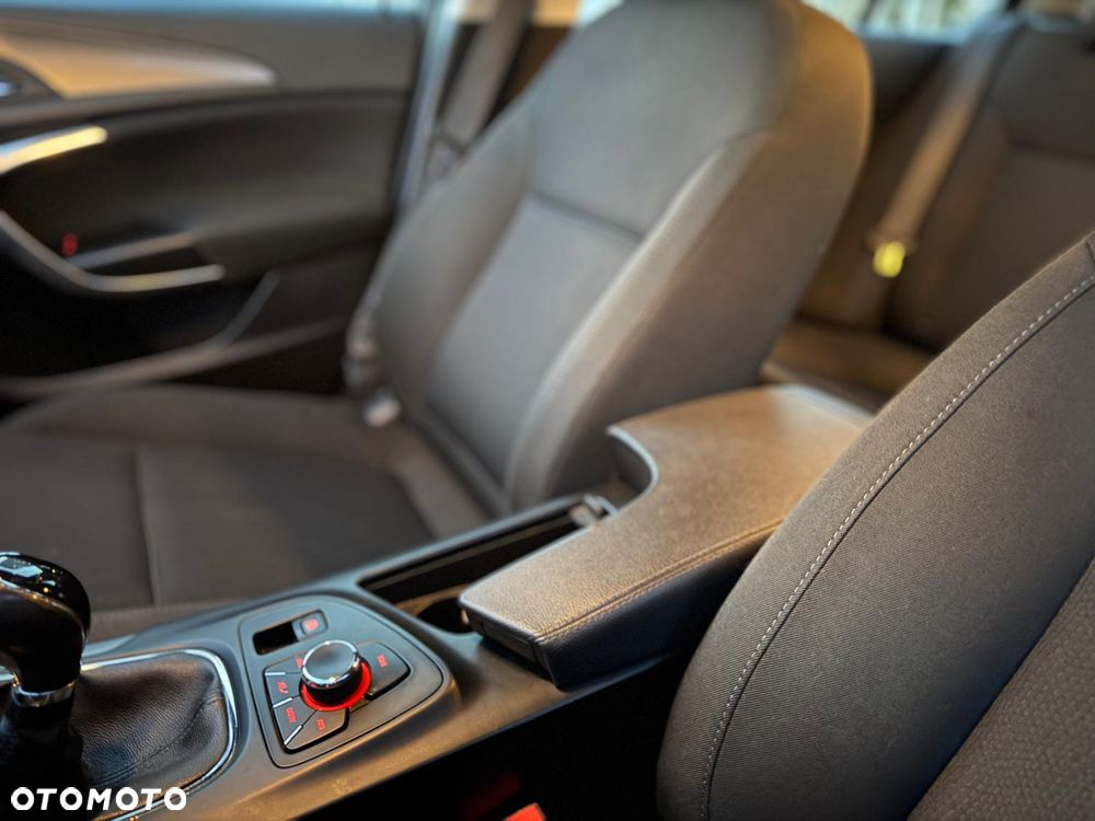 Opel Insignia 1.6 - 26