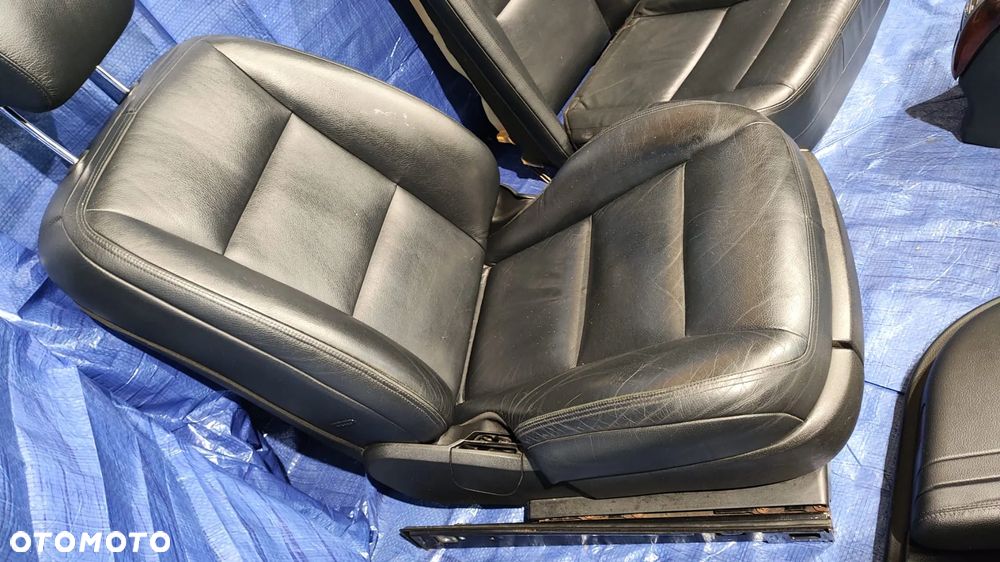 FOTELE KANAPA TUNEL ŚRODKOWY PODŁOKIETNIK BOCZKI DRZWI LED DEKORY TAPICERKA WNĘTRZE SKÓRA CZARNA GRZANA PAMIĘĆ FULL MASAŻE MERCEDES W221 LIFT KRÓTKI - 12