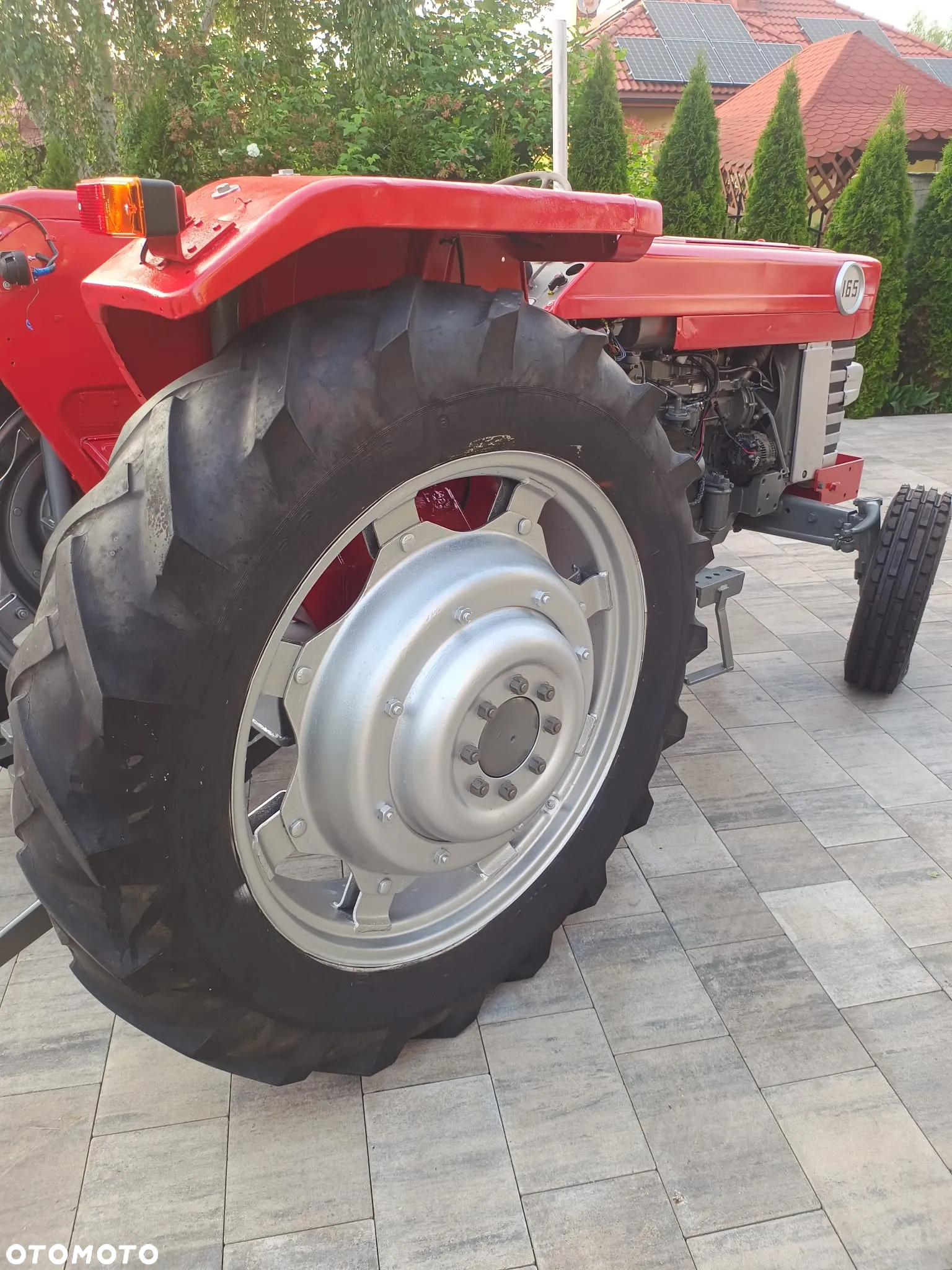 Massey Ferguson - 13