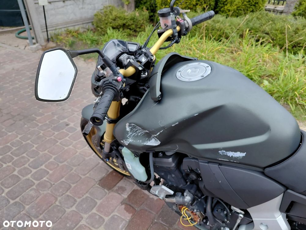 Honda CB - 23