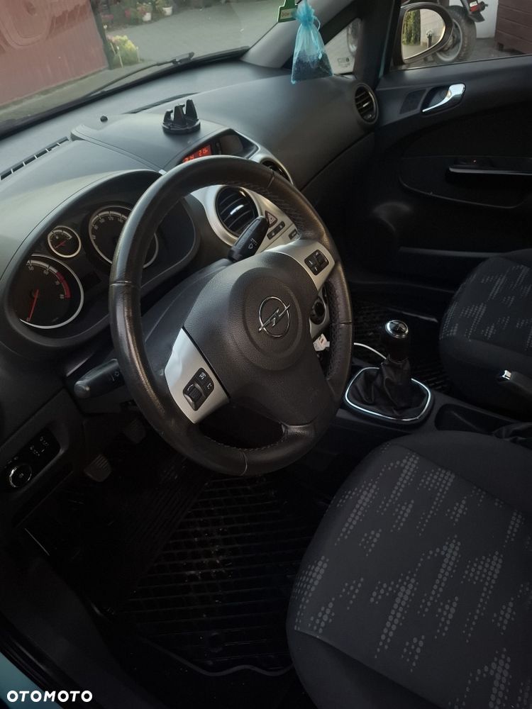 Opel Corsa - 6