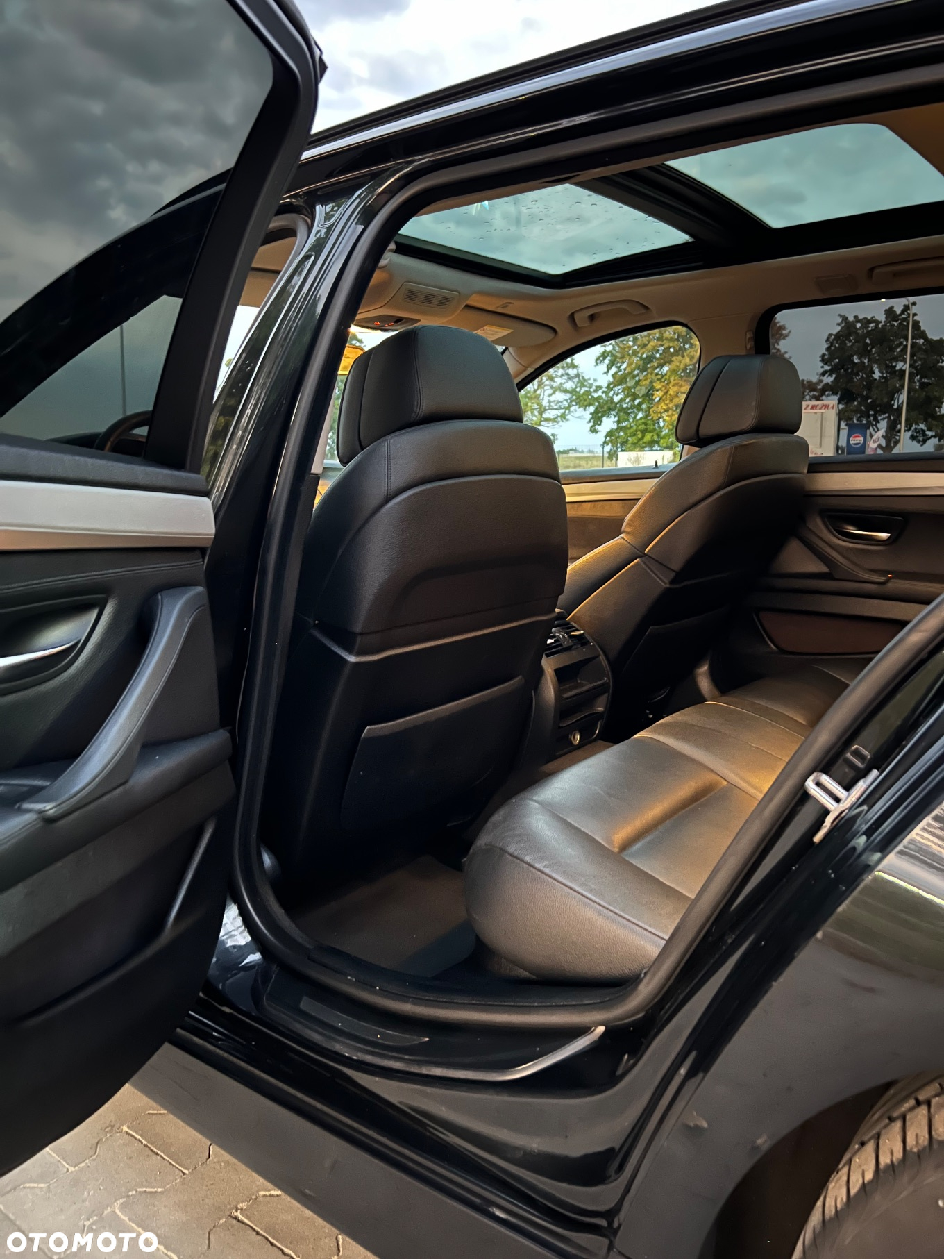 BMW Seria 5 530d xDrive Touring Luxury Line - 15