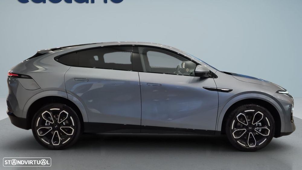 Xpeng G6 68.5 kWh Standard Range - 8