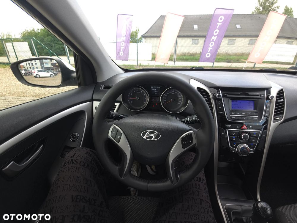 Hyundai i30 1.6 Classic + - 28