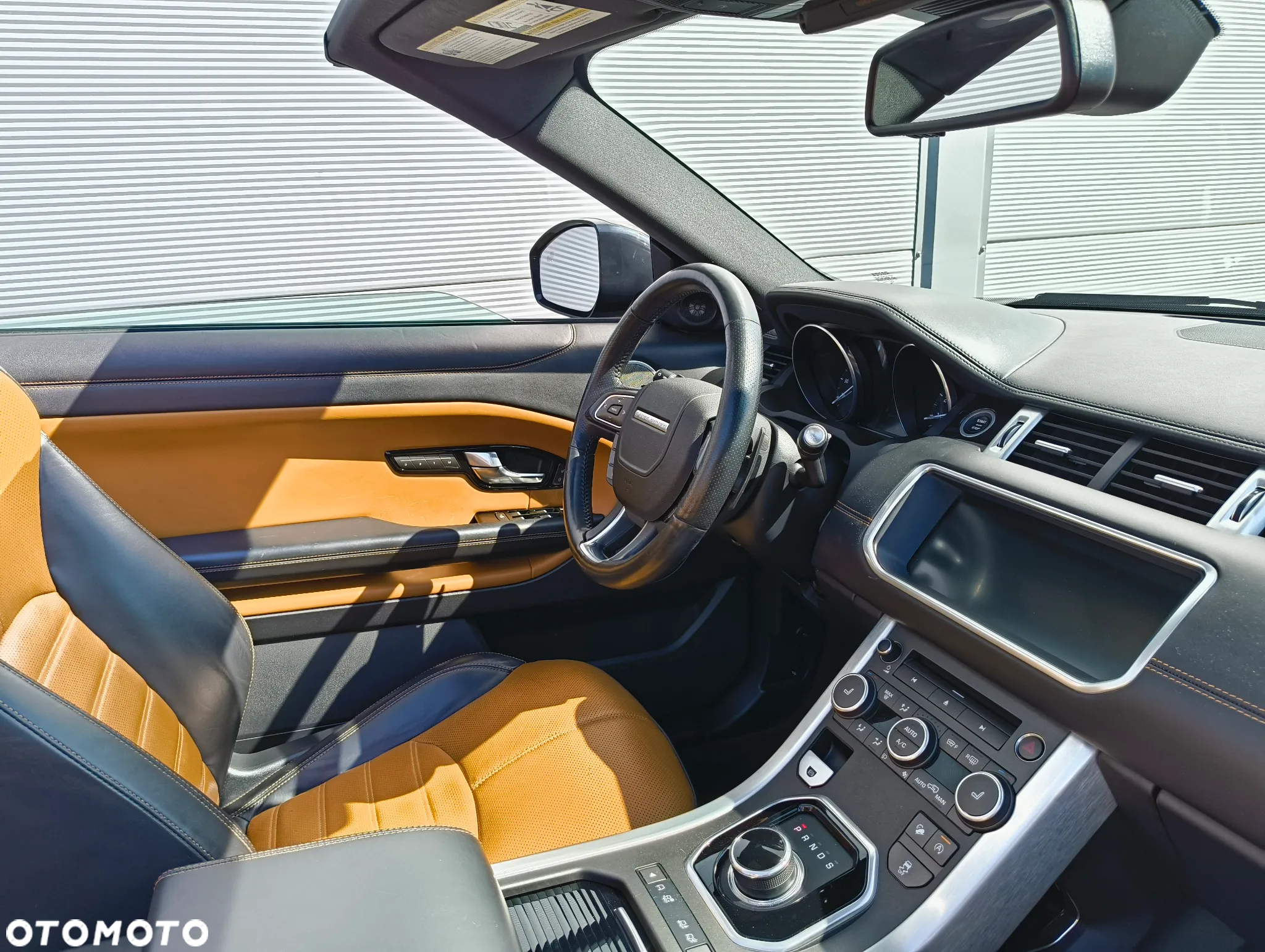 Land Rover Range Rover Evoque - 17