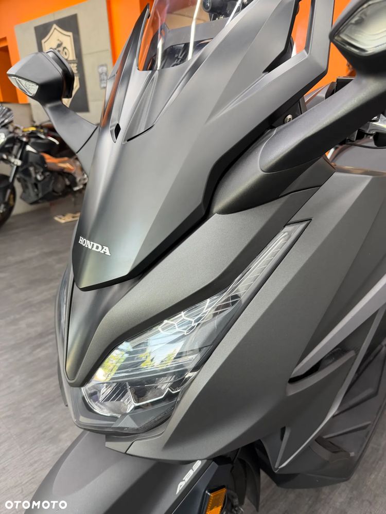 Honda NSS - 28