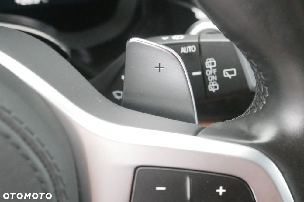 BMW Seria 5 - 33