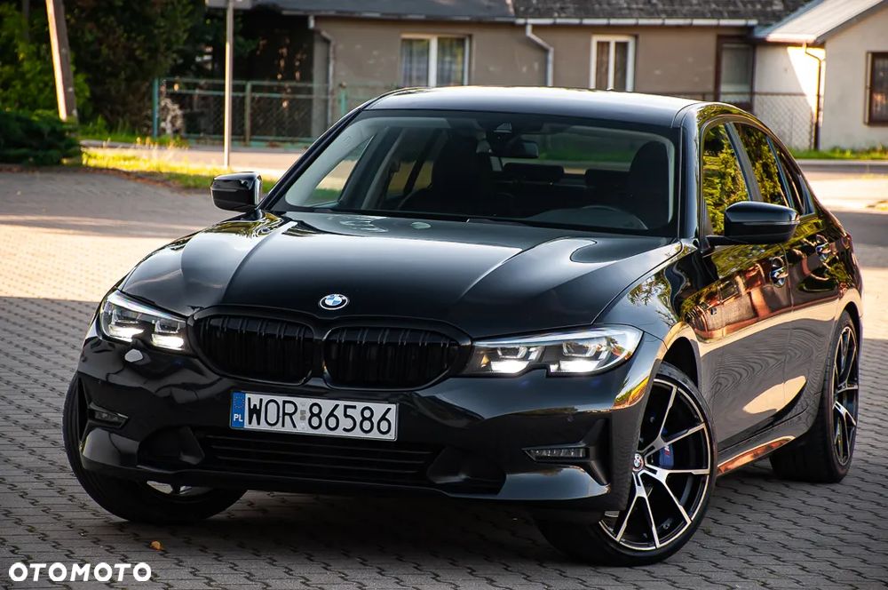 BMW Seria 3 330i Sport Line sport - 20