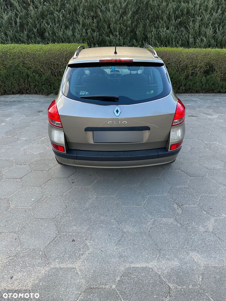 Renault Clio - 5