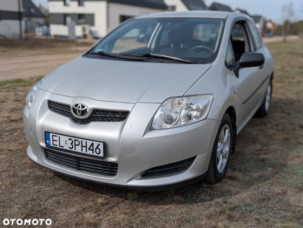Toyota Auris 1.4 VVT-i Luna - 1