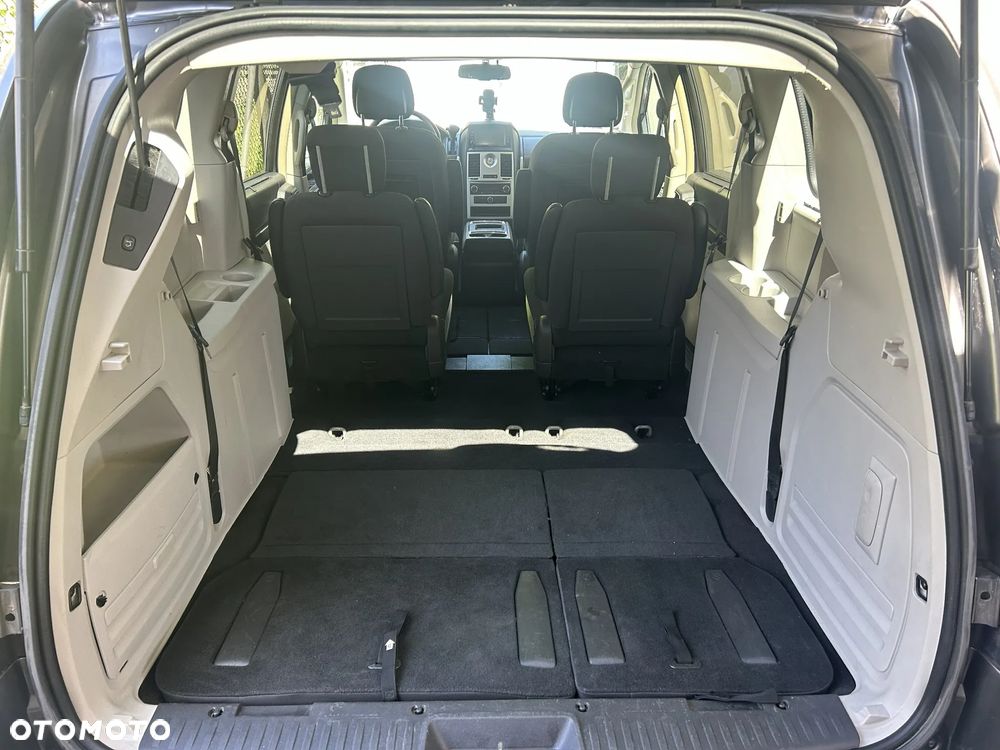 Chrysler Grand Voyager ver-2-8-crd-touring - 14