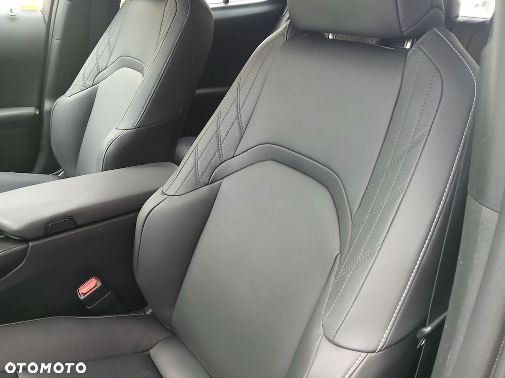 Lexus UX 300h F Sport Design - 15