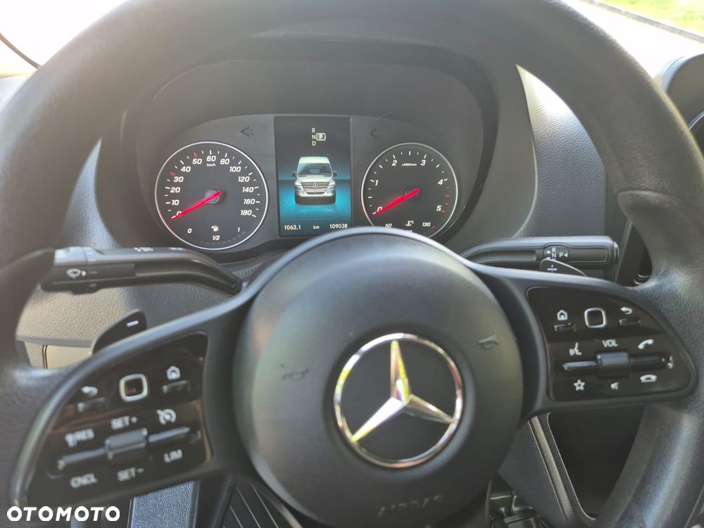 Mercedes-Benz Sprinter - 35