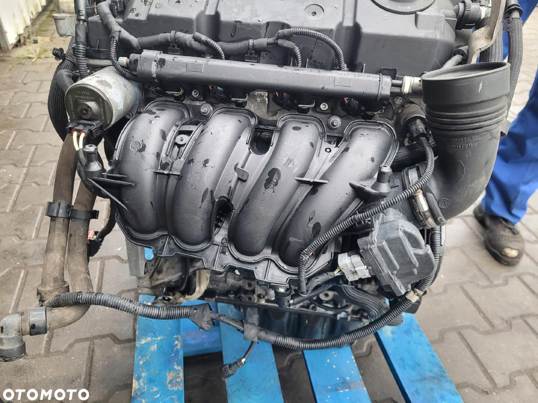 SILNIK KPL 1.4 VTI PEUGEOT 308 207 CITROEN C3 C4 DS3 PSA 8F01 - 6