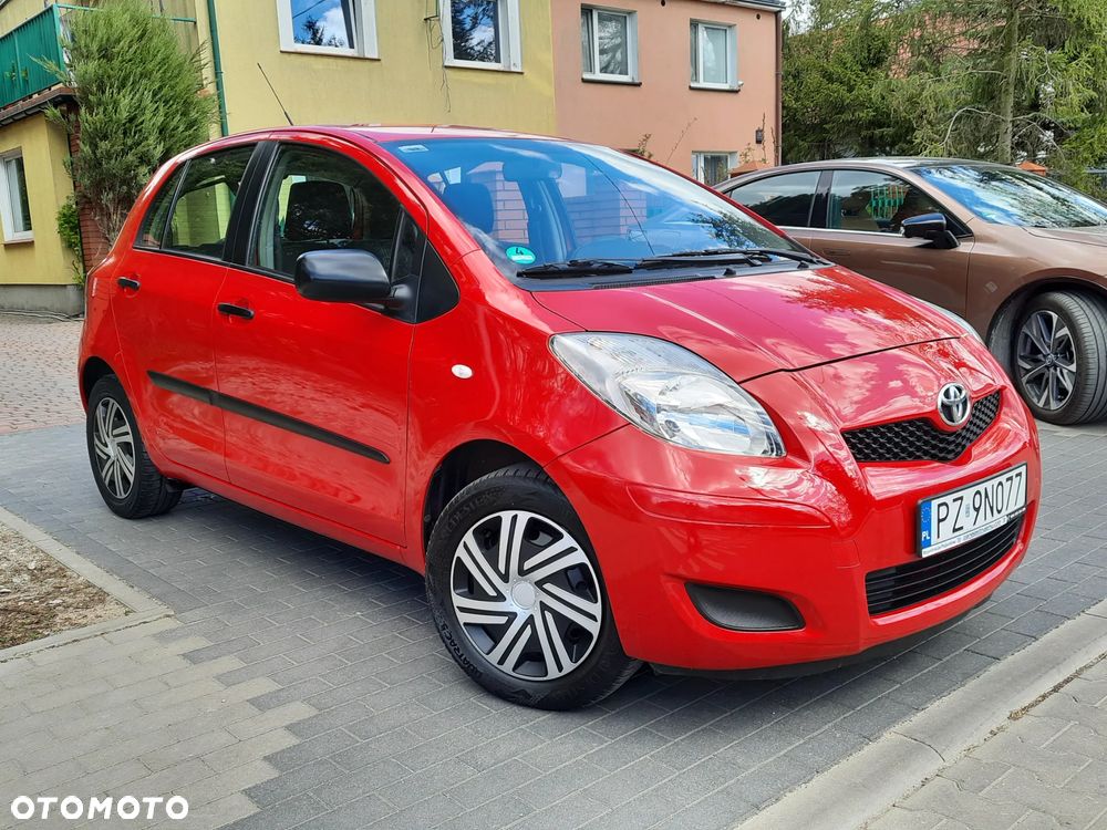 Toyota Yaris - 1