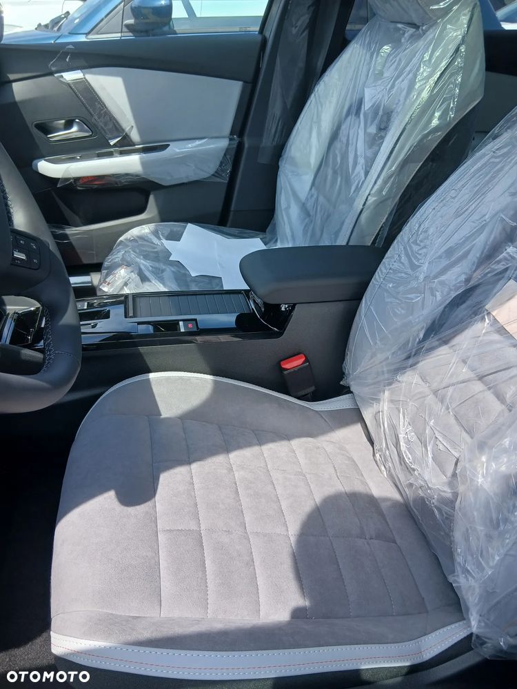 Citroën C4X 1.2 mHEV Max eDCT6 - 17