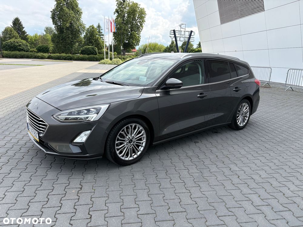 Ford Focus 1.5 EcoBlue Start-Stopp-System TITANIUM DESIGN - 11