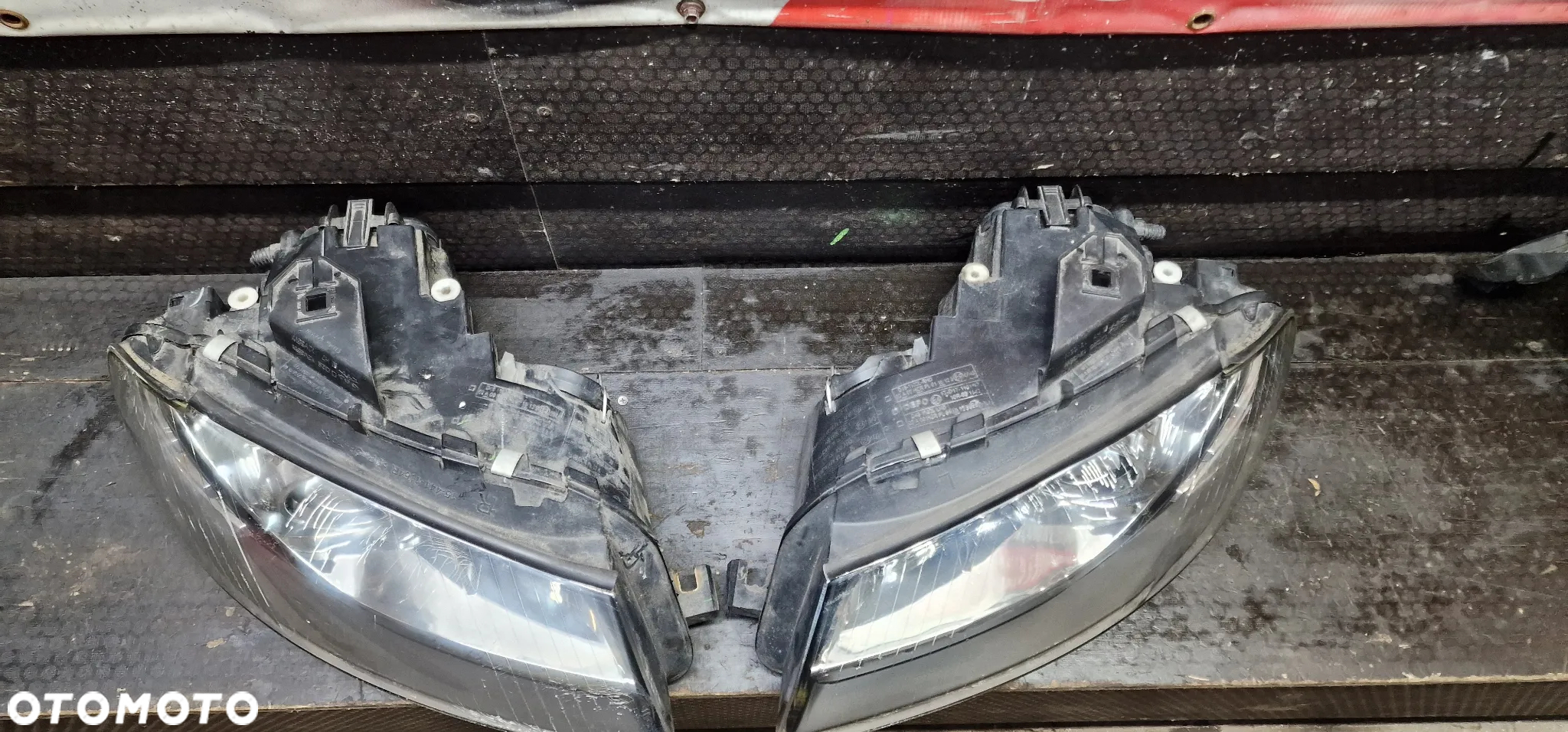 LAMPA PRZÓD LEWA/PRAWA Led  AUDI A3 8P0 - 8