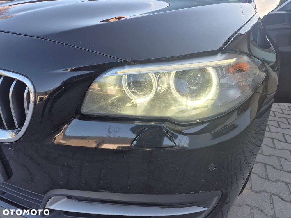 BMW Seria 5 518d - 29