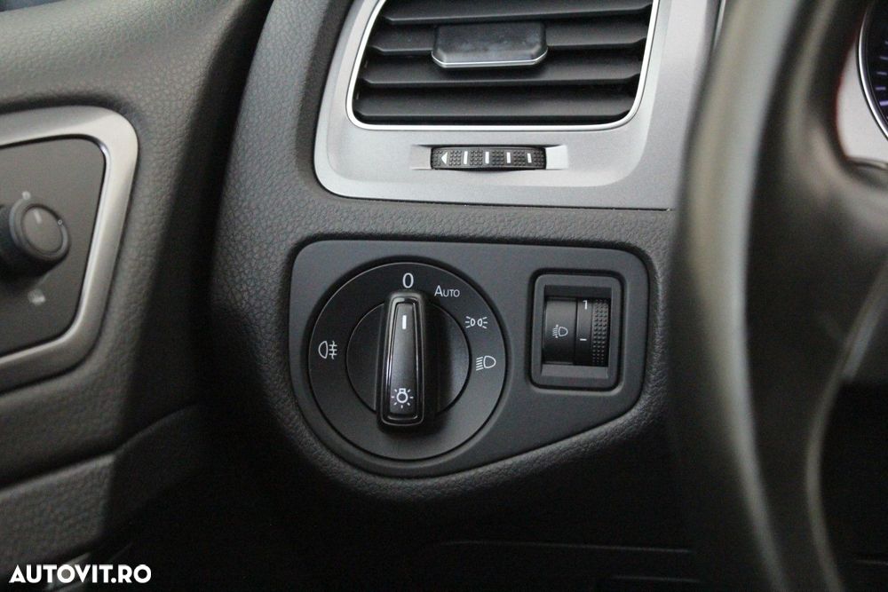 Volkswagen Golf - 15
