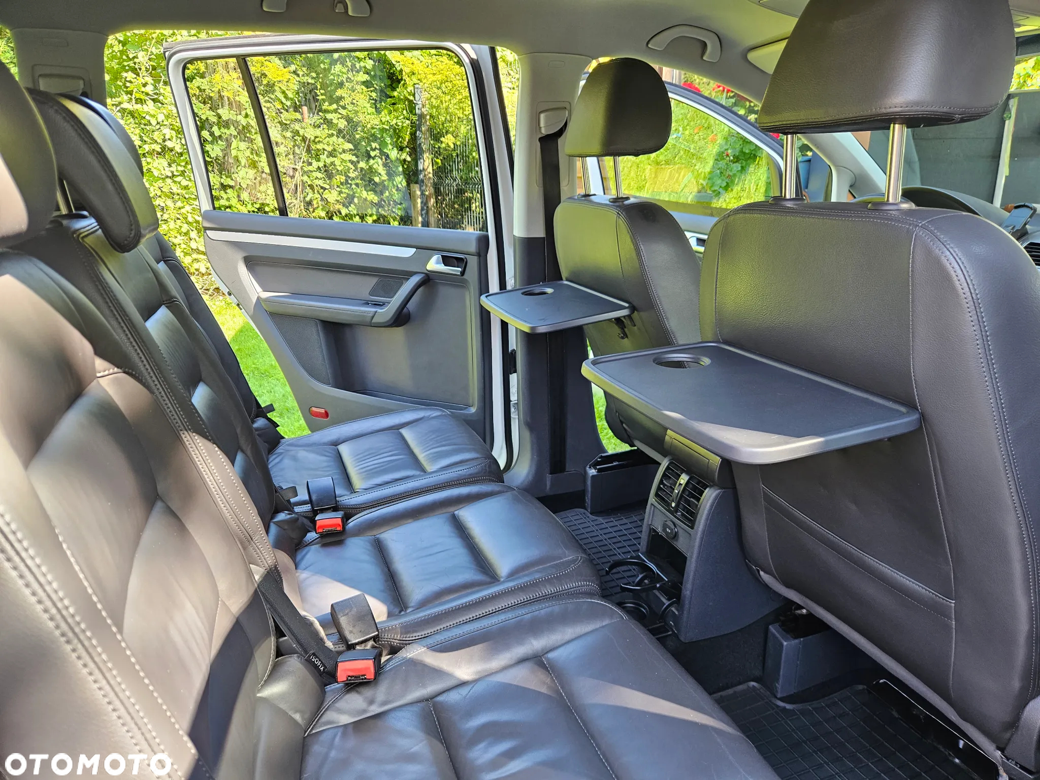 Volkswagen Touran 2.0 TDI DPF R-Line Edition - 27