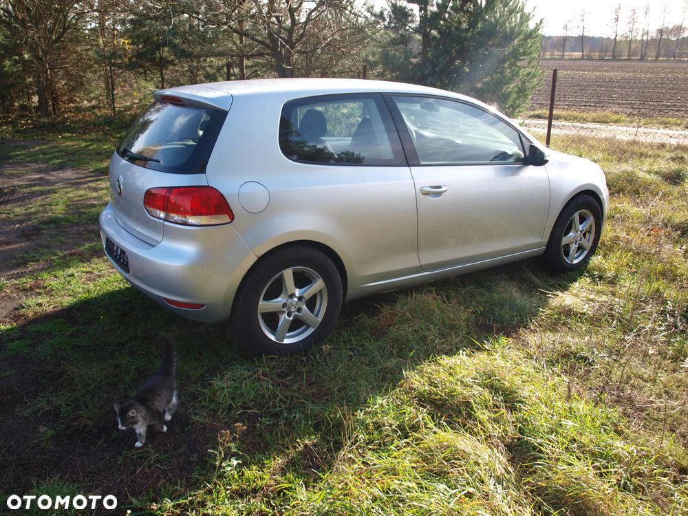 Volkswagen Golf - 16