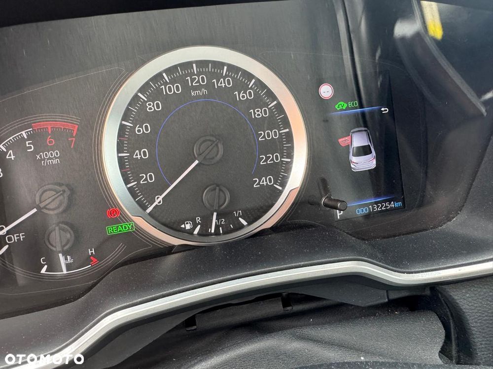 Toyota Corolla 1.8 Hybrid Comfort - 12