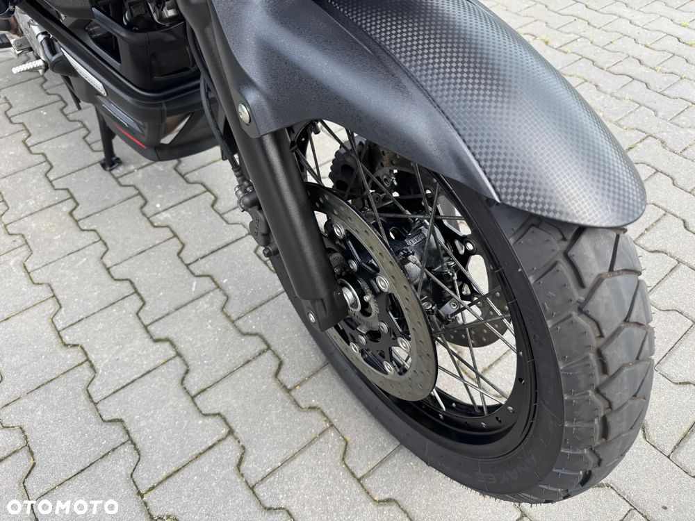 Suzuki V-STROM - 15