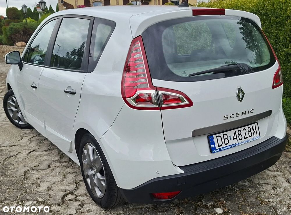 Renault Scenic 1.6 16V 110 TomTom Edition - 4
