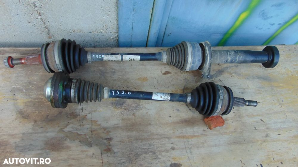 Planetare stanga dreapta VW Transporter T5 2.0 5+1  viteze,an 2013 cod 7E0407272S-7E0407271 - 2