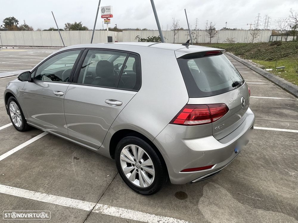 VW Golf 1.6 TDI Confortline - 9