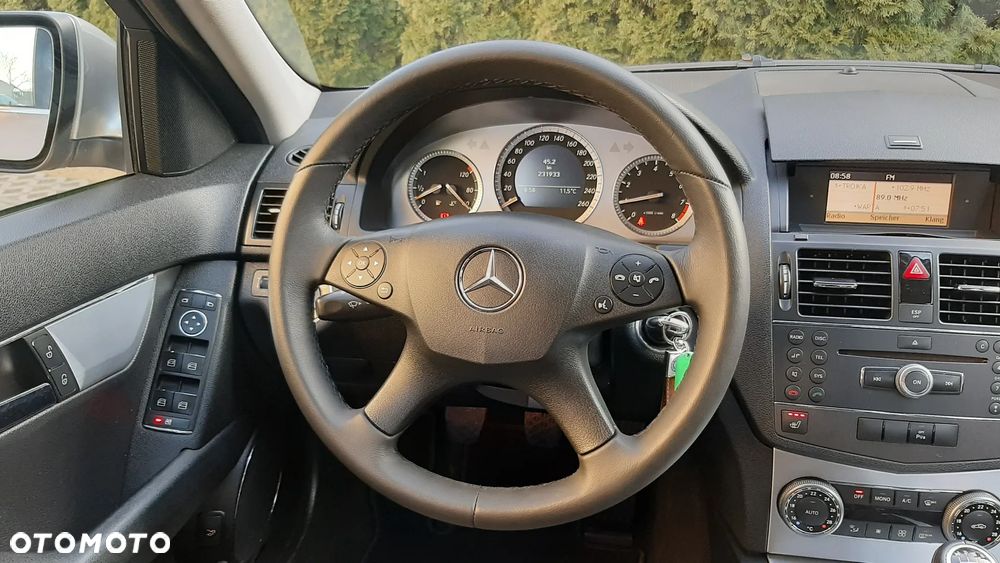 Mercedes-Benz Klasa C 180 Kompressor Avantgarde - 21